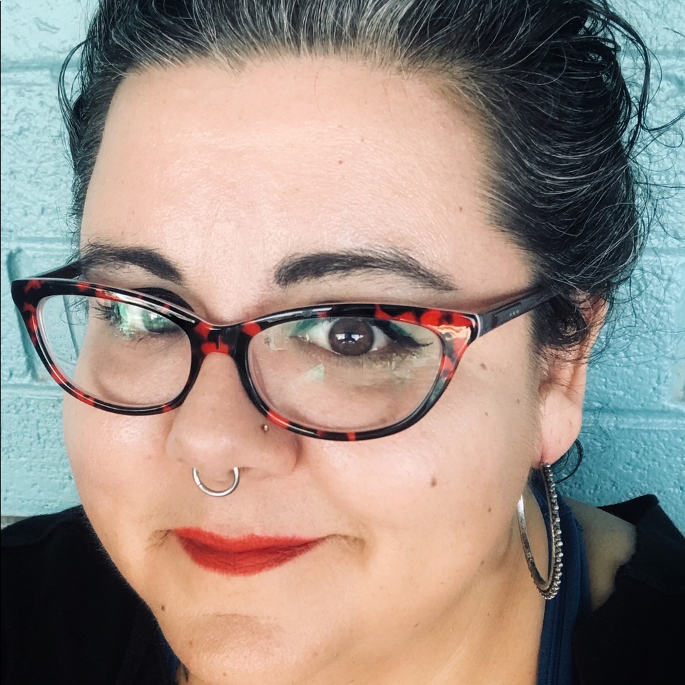 Meet your Posher, Nico